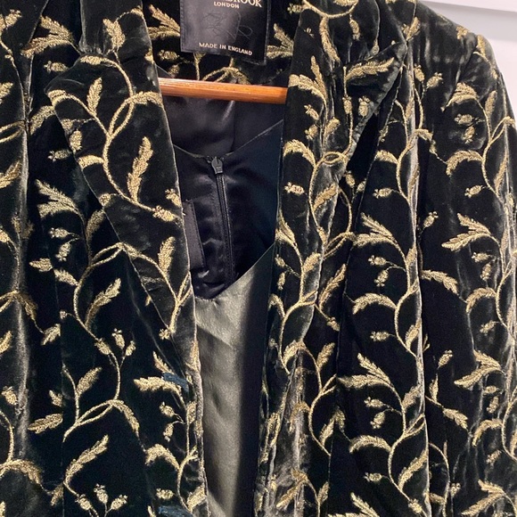 Favourbrook formal attire - Picture 3 of 9